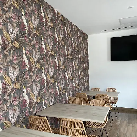 Via Sacra ゲストハウス 3*